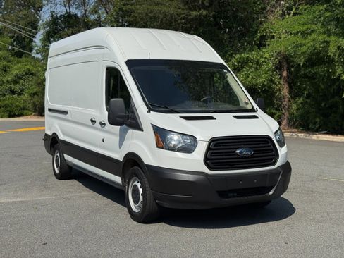 Used 2019 Ford Transit 250 148 High Roof RWD image 15