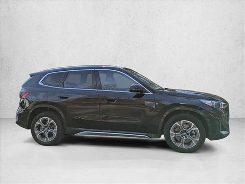Used 2025 BMW X1 xDrive28i w/ Convenience Package image 4