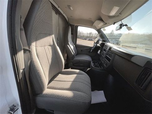 New 2025 GMC Savana 3500 w/ Power Convenience Package image 19