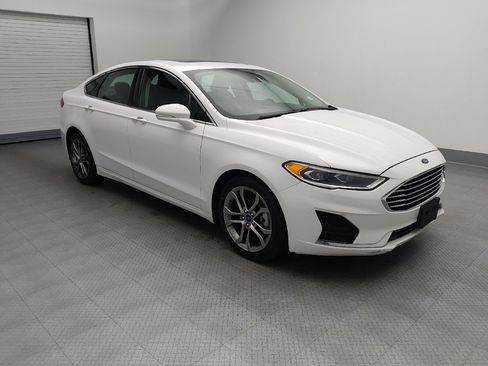 Used 2019 Ford Fusion SEL FWD image 11