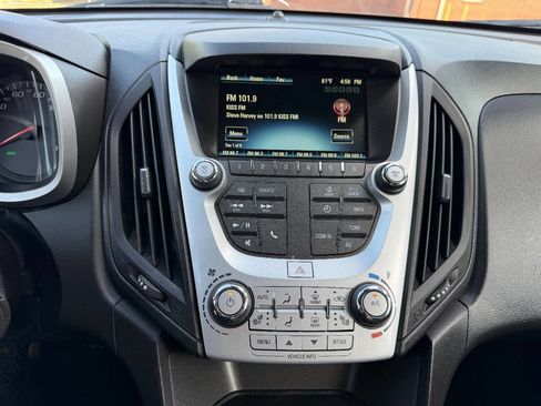 Used 2017 Chevrolet Equinox LT w/ Convenience Package AWD/4WD image 16