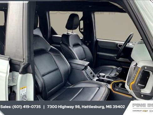 Used 2022 Ford Bronco Badlands image 6