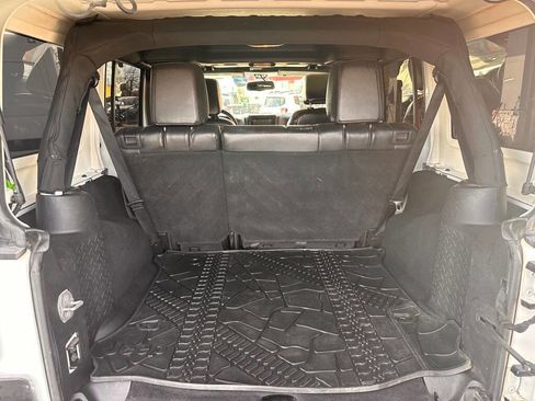 Used 2015 Jeep Wrangler Unlimited Sport w/ Quick Order Package 24S image 17