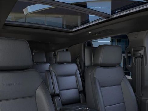 New 2026 GMC Yukon Denali w/ Denali Reserve Package AWD/4WD image 24