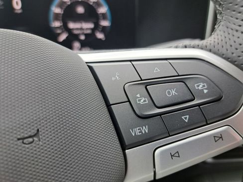 New 2026 Volkswagen Tiguan SE R-Line image 13