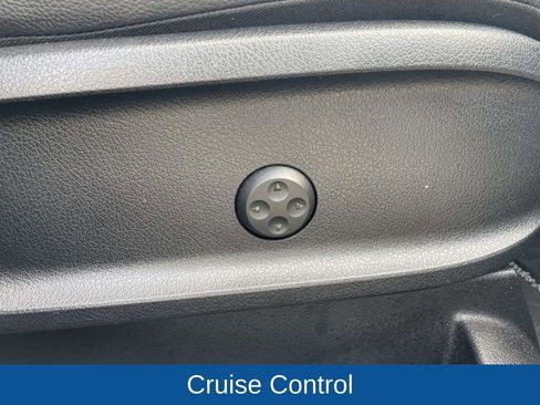 Used 2020 Mercedes-Benz GLB 250 4MATIC image 16