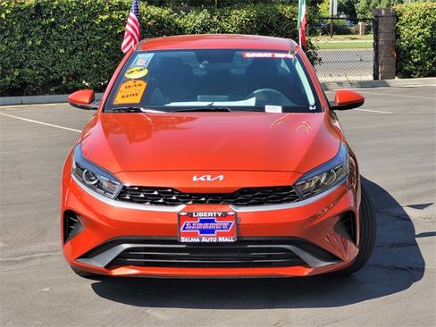 Used 2023 Kia Forte LXS image 3