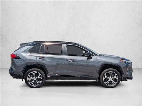 Used 2023 Toyota RAV4 XSE AWD/4WD image 4