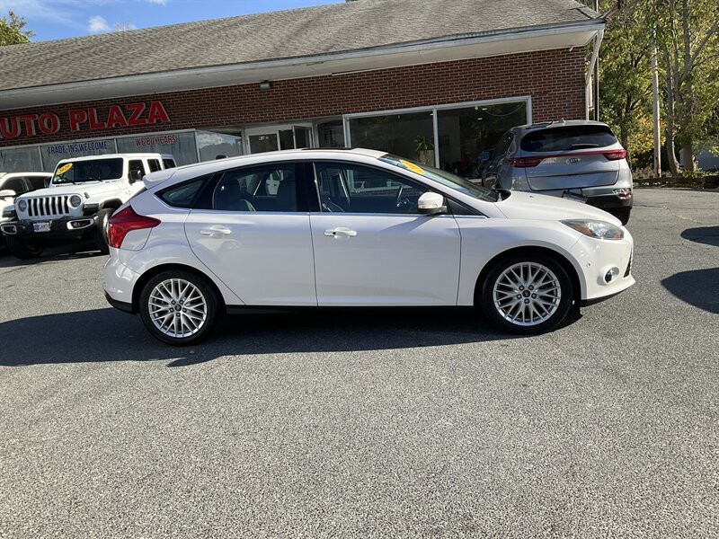 Used 2013 Ford Focus Titanium FWD image 4