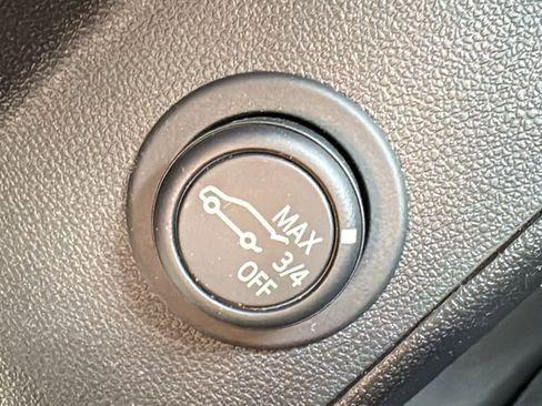 Used 2024 Chevrolet Equinox LT AWD/4WD image 14