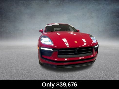 Used 2022 Porsche Macan image 4