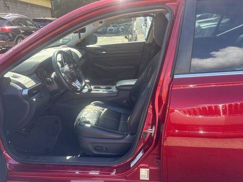 Used 2020 Nissan Altima 2.5 SR FWD image 9