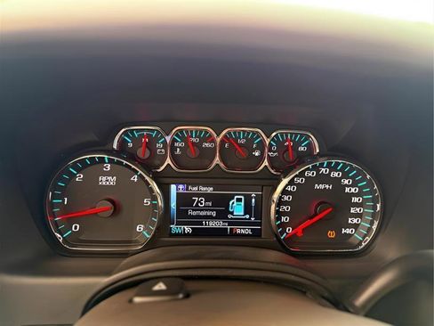 Used 2018 Chevrolet Suburban LT RWD image 61