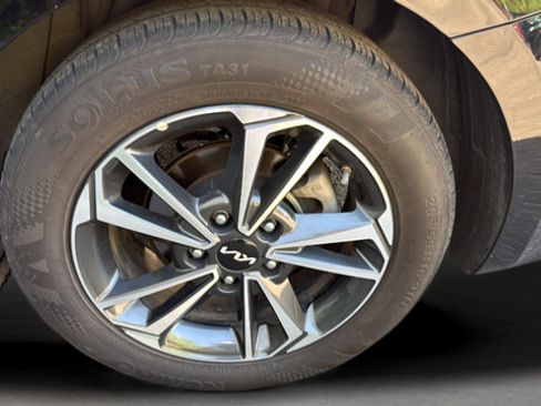 Used 2024 Kia Forte LXS FWD image 35