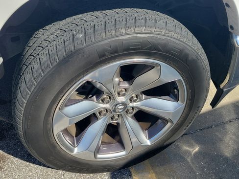 Used 2022 RAM 1500 Limited image 7