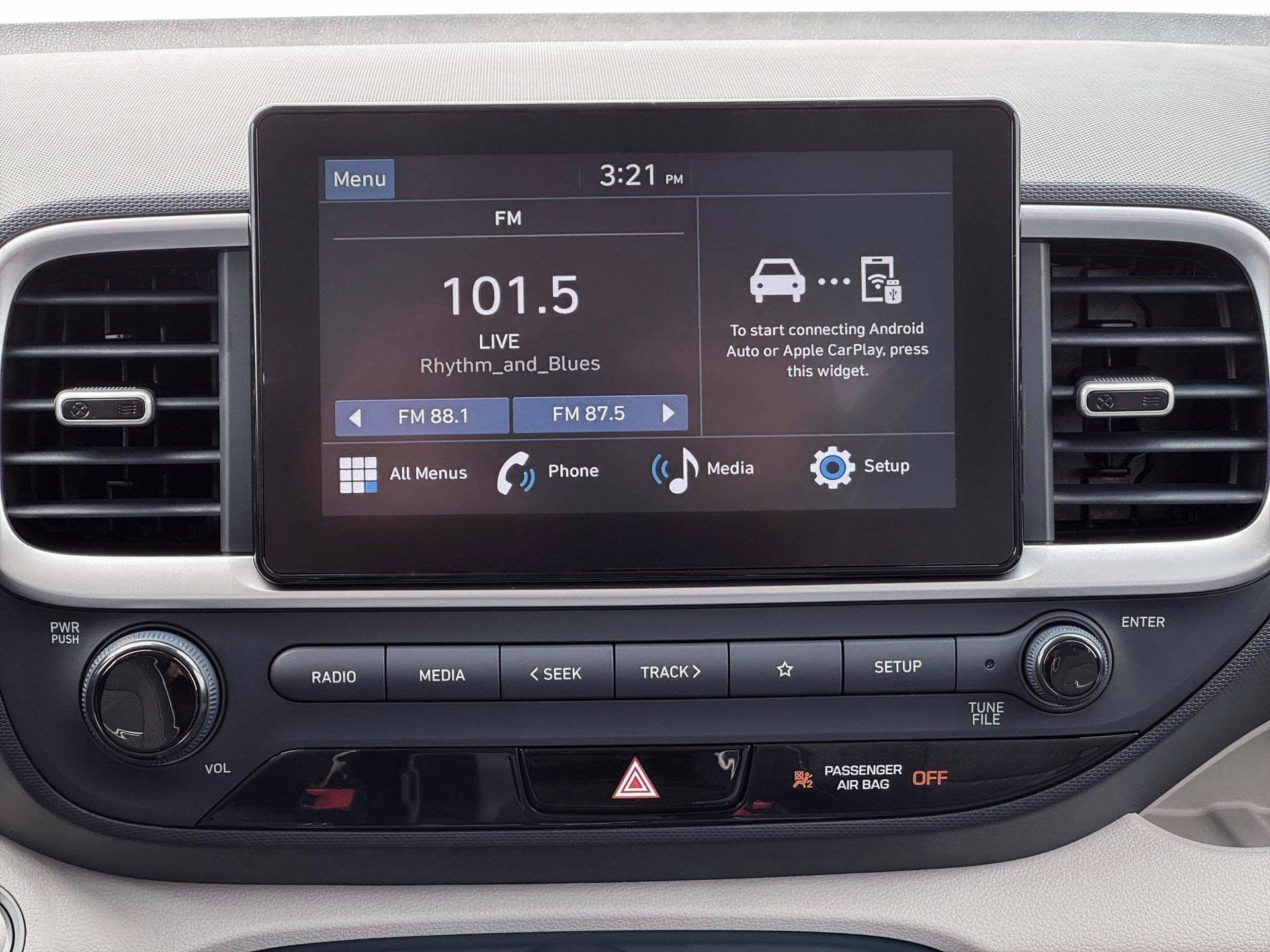 New 2026 Hyundai Venue SEL FWD image 19