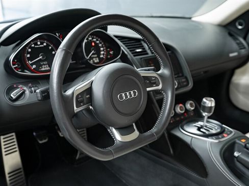 Used 2010 Audi R8 V10 AWD/4WD image 35