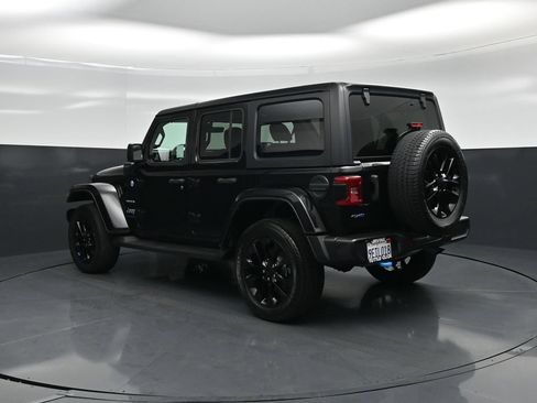 Used 2023 Jeep Wrangler Unlimited Sahara AWD/4WD image 6