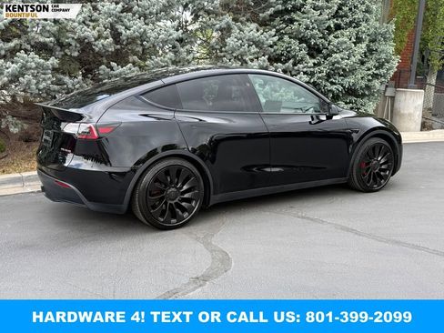 Used 2023 Tesla Model Y Performance AWD/4WD image 9