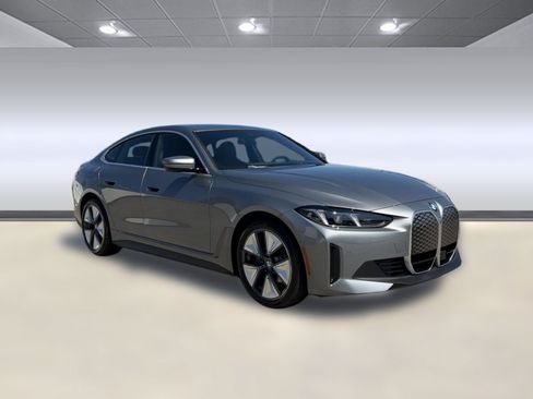 New 2026 BMW i4 eDrive40 w/ Premium Package RWD image 5