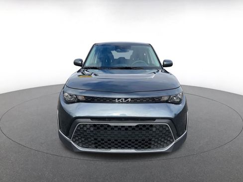 Used 2025 Kia Soul LX w/ LX Technology Package image 2