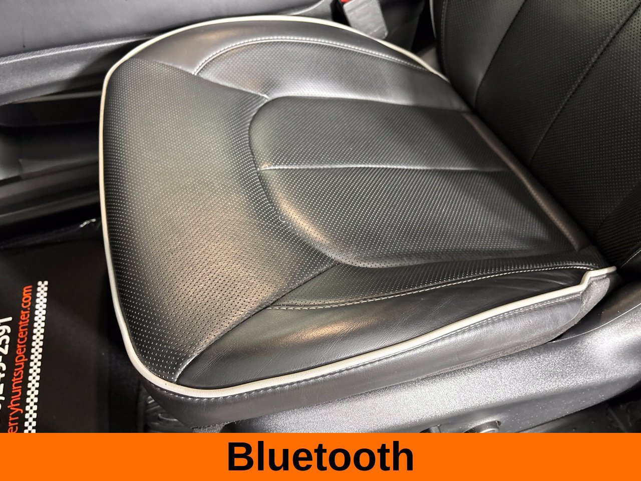 Used 2025 Chrysler Pacifica Limited FWD image 16