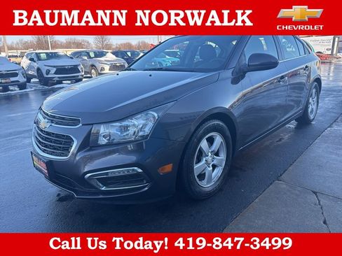Used 2015 Chevrolet Cruze LT image 3