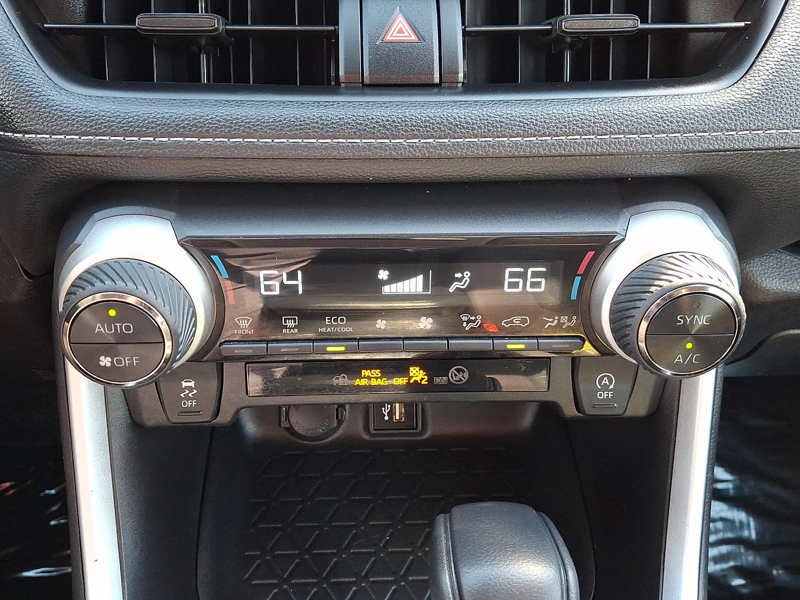 Certified 2024 Toyota RAV4 XLE FWD image 15