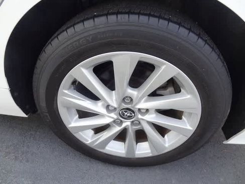 Used 2022 Toyota Camry LE image 13