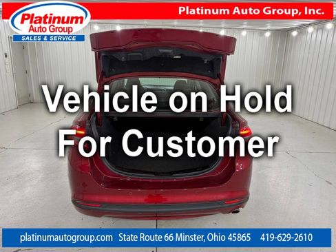 Used 2017 Ford Fusion SE w/ Fusion SE Technology Package FWD image 30