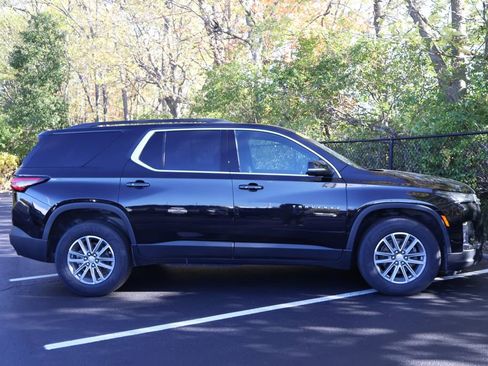 Certified 2023 Chevrolet Traverse LT image 11