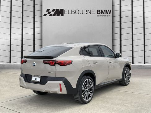 New 2026 BMW X2 xDrive28i w/ Technology Package image 4