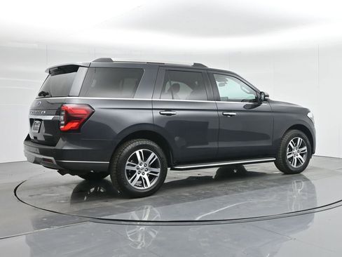 Used 2022 Ford Expedition Limited image 32