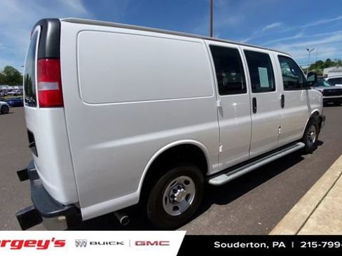 Used 2024 Chevrolet Express 2500 w/ Driver Convenience Package RWD image 10