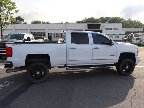 Used 2019 Chevrolet Silverado 2500 High Country w/ Duramax Plus Package AWD/4WD image 22