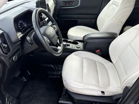 Used 2023 Ford Bronco Sport Badlands image 6