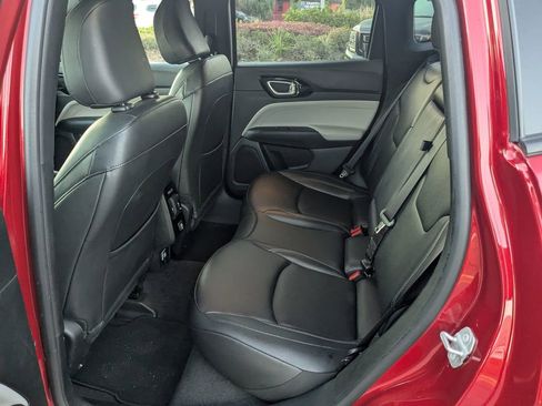 Used 2025 Jeep Compass Limited image 14