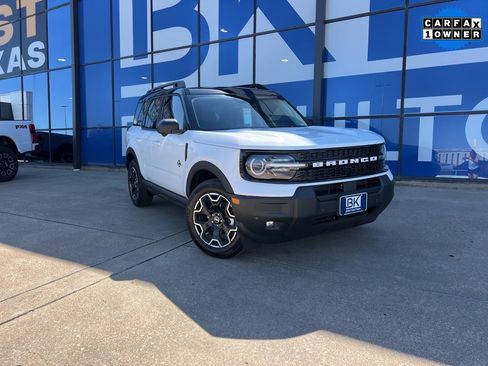 Used 2025 Ford Bronco Sport Outer Banks w/ Outer Banks Tech Package+ image 1