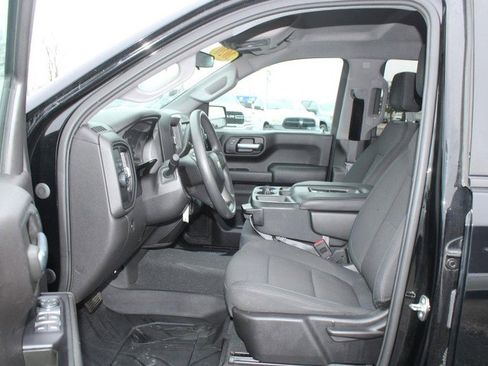 Used 2020 Chevrolet Silverado 1500 Custom w/ Infotainment Package image 8