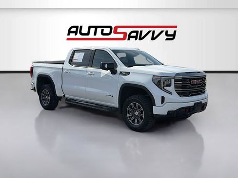 Used 2024 GMC Sierra 1500 AT4 w/ Technology Package AWD/4WD image 1