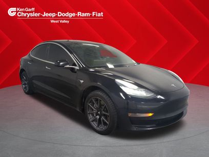Used 2019 Tesla Model 3 Mid Range