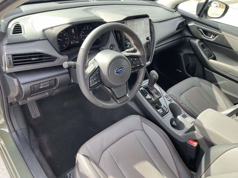 Certified 2025 Subaru Crosstrek 2.5i Limited w/ Crosstrek Mirror Package image 17