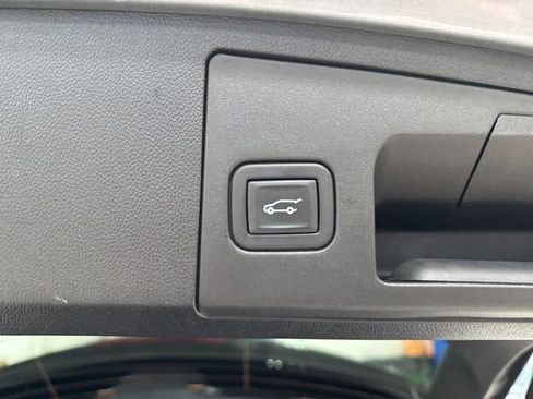 Used 2023 Cadillac XT4 Sport w/ Cold Weather Package image 29