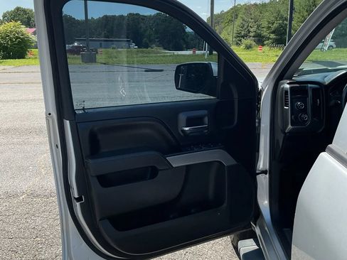 Used 2017 Chevrolet Silverado 1500 LT w/ All Star Edition AWD/4WD image 17