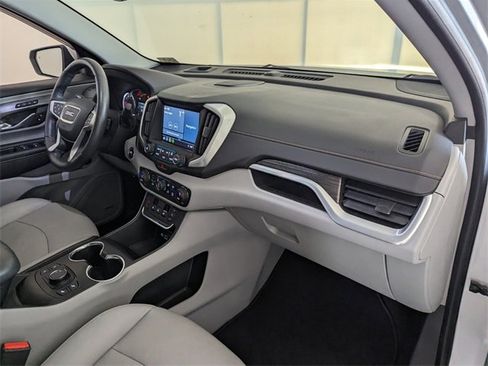 Used 2018 GMC Terrain SLT w/ Preferred Package image 17