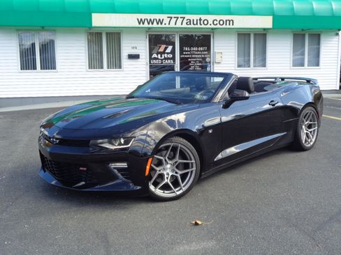 Used 2017 Chevrolet Camaro SS image 21