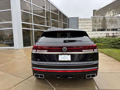 New 2026 Volkswagen Atlas Cross Sport SEL Premium R-Line AWD/4WD image 6