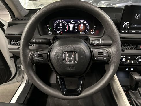 Used 2024 Honda Accord LX image 35
