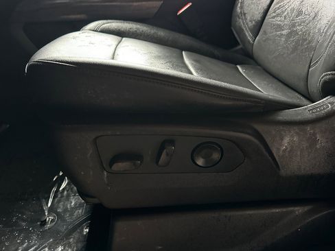 Certified 2024 Chevrolet Silverado 3500 LTZ w/ LTZ Premium Package image 11