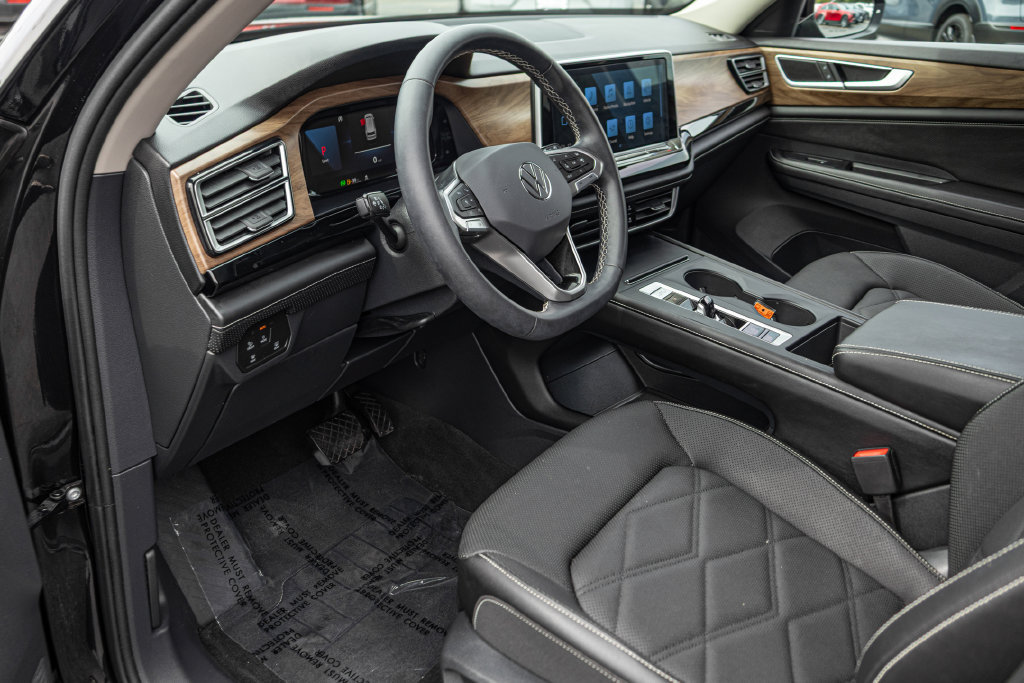 Certified 2024 Volkswagen Atlas SE AWD/4WD image 15